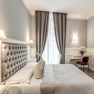 romanov-suites-piazza-di-spagna.it-romehotels.com/
