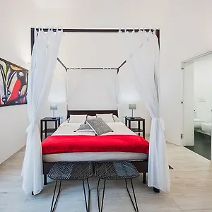 https://la-casa-di-giovanni.lecce-hotels.com