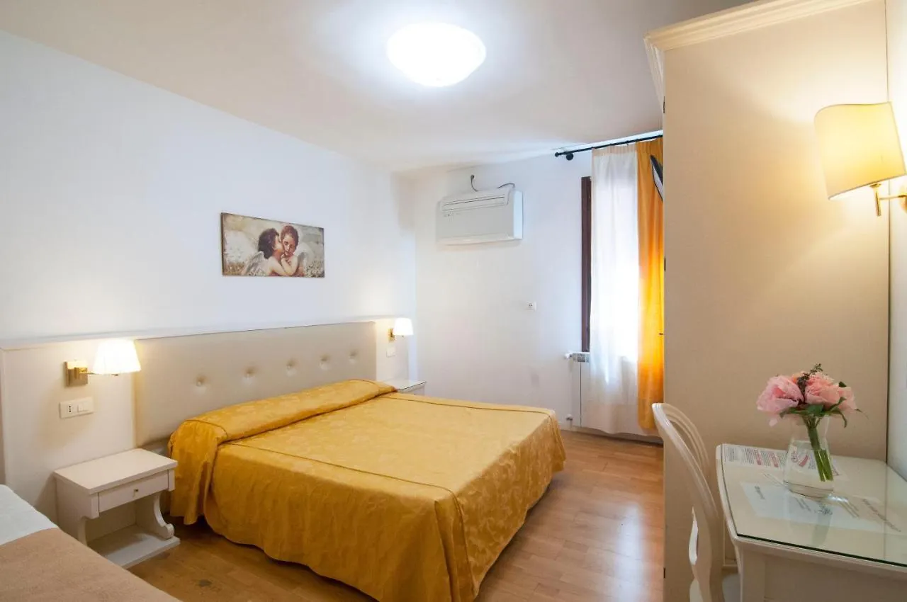 Albergo Ai Tolentini Venedig