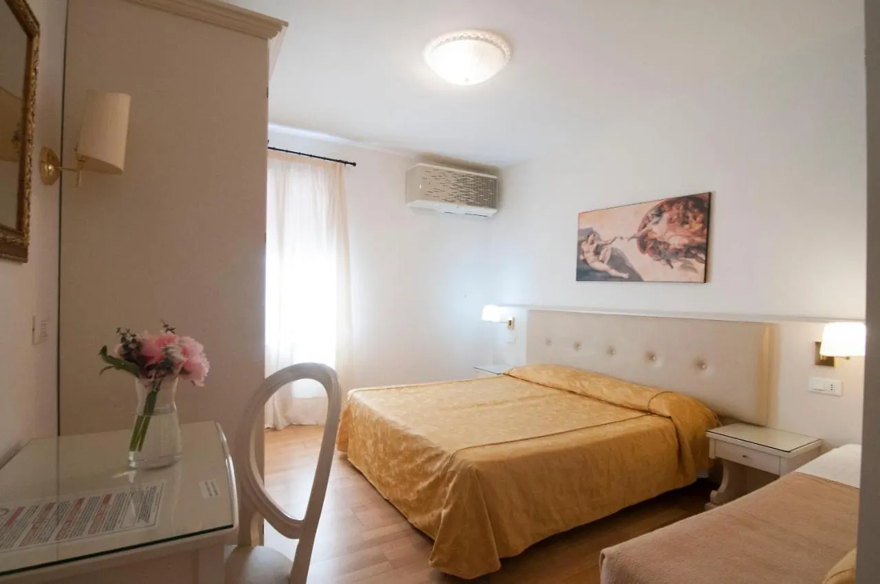Albergo Ai Tolentini Venice Hotel