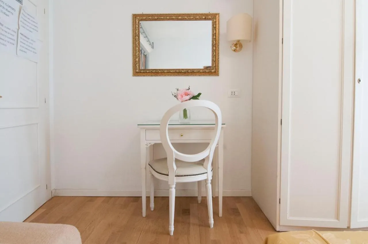 Albergo Ai Tolentini Venice Hotel