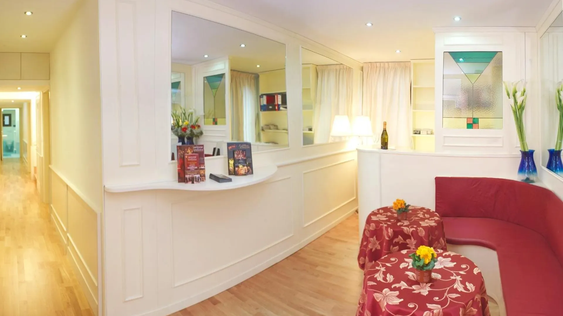 Albergo Ai Tolentini Venice 0*,  Italy